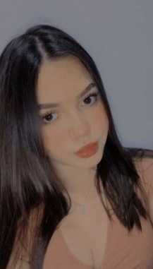 <em>CATALINA F.</em>